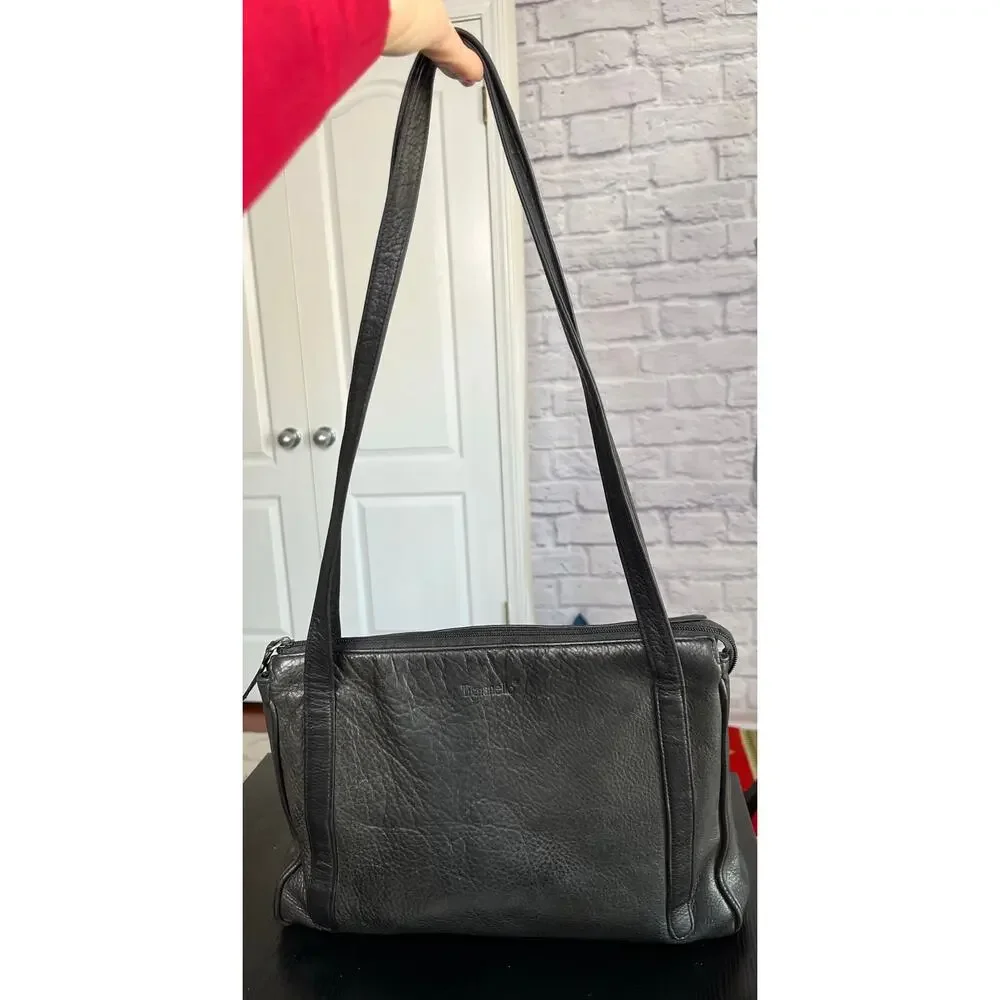 Vintage Tignanello Minimalist Classic Grandma Style Leather Shoulder Bag